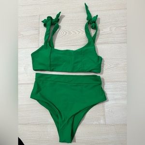 NWOT green bikini set